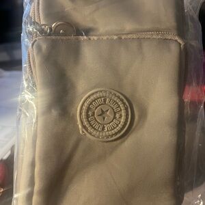 Crossbody Phone Bag in Beige